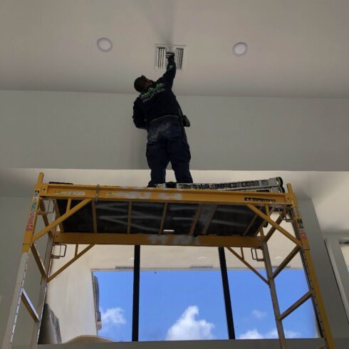 Air Conditioner Maintenance 5 | American HVAC and Refrigeration Services IMG 3389 |